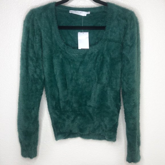 ASTR the Label NWT Green Fuzzy Cropped Sweater - Picture 3 of 5